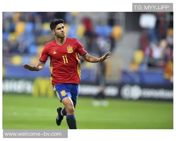 加尔扎谈马祖拉轮换策略坦言跌出阵容也能期待机会来临