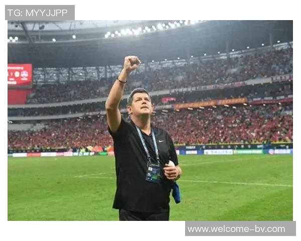 海牛新任主帅里斯蒂奇寄语球队携手共进共同实现明年目标